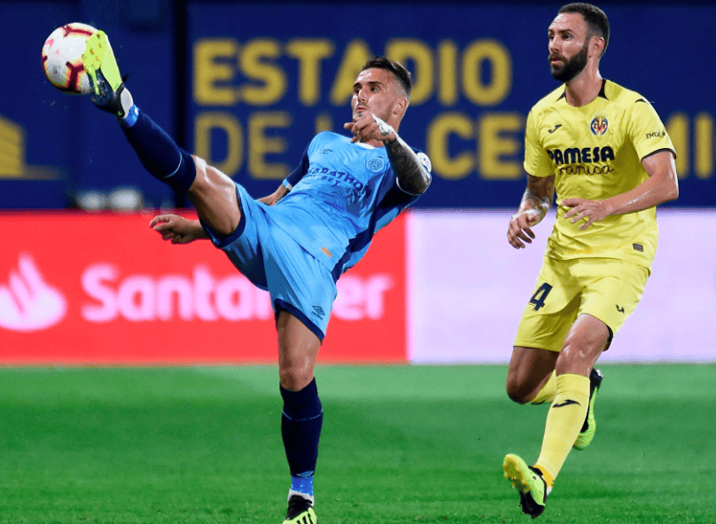 db真人官网-比利亚雷亚尔训练开放日，窗口期调整名单引欢呼，欧冠在即，临场指挥获称赞