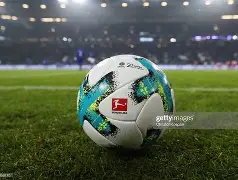 真人体育官网-拜仁慕尼黑迎德甲关键赛；清晨状态回暖；底气十足；赛程密集仍需轮换