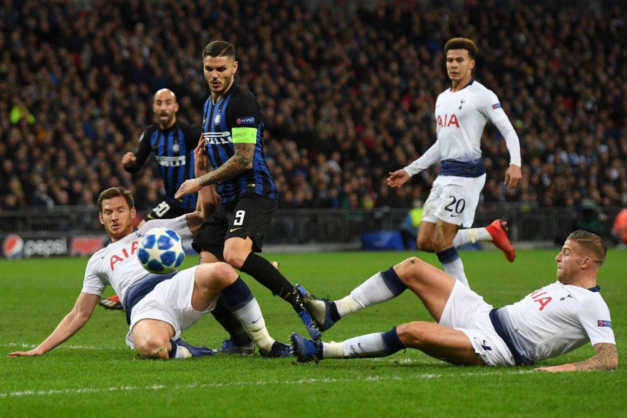 转折点罗马更衣室发声，欧冠转会期攻防权衡，态度坚定，医务组通报恢复