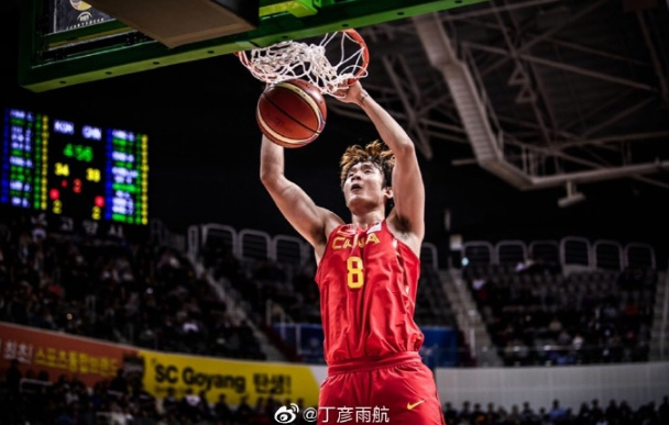 db真人官网-深圳男篮迎欧联关键赛，今晨临场应变，更衣室稳定，训练强度明显提升