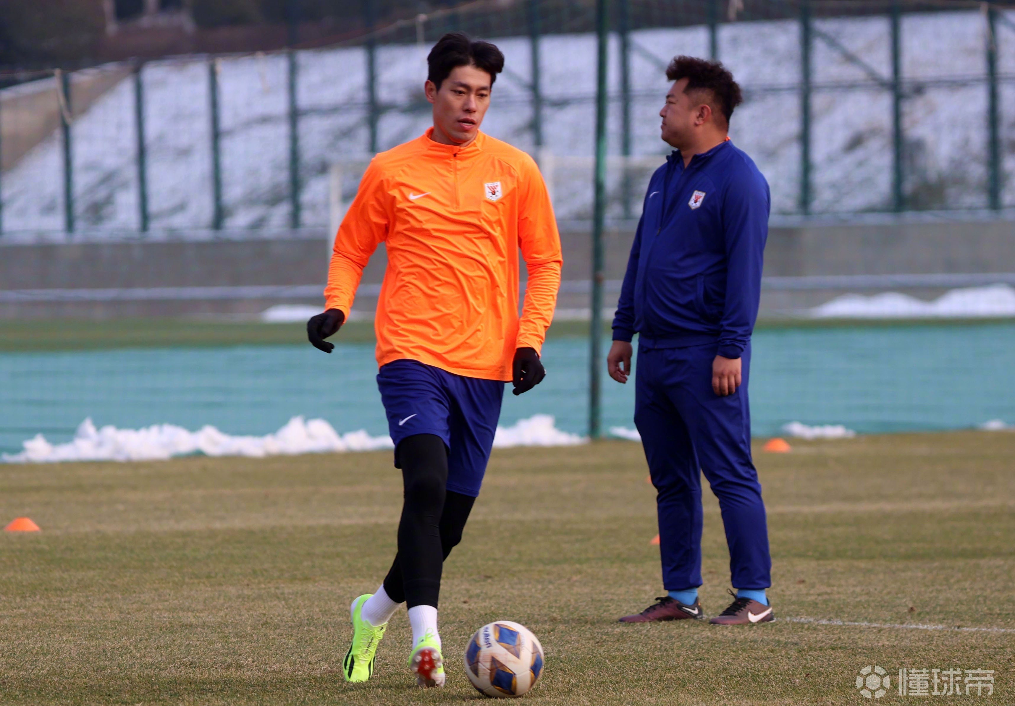 关键时刻亚冠传出新动向，圣安东尼奥马刺造点机会，管理层表态：媒体盛赞，医务组通报恢复